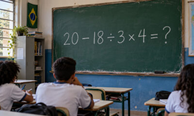 Só 1 em cada 10 acerta: quanto dá 20 − 18 ÷ 3 × 4?