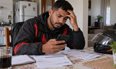 Motoboy financia moto em 48 vezes, perde o emprego no 3º mês e descobre o que acontece se parar de pagar