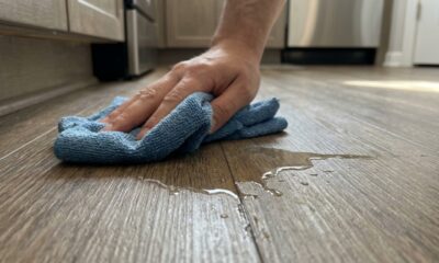 Morador coloca piso vinílico na cozinha para renovar sem quebradeira e descobre por que o material não pode ficar com água empoçada nem muito perto do calor do fogão