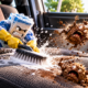 O truque caseiro que pode ajudar a remover manchas difíceis dos bancos do carro e deixar o estofamento mais limpo, renovado e sem aquelas marcas que aparecem depois de muito tempo de uso