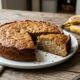 Bananas maduras que seriam descartadas viram um bolinho macio com apenas 3 ingredientes, sem farinha de trigo e sem precisar ligar o forno