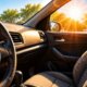 O hábito de deixar o carro estacionado sob o sol todos os dias pode estar envelhecendo o interior muito mais rápido do que você imagina, ressecando o painel, desbotando os bancos e provocando danos que poderiam ser evitados