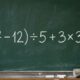 A maioria começa pela parte errada: (37 – 12) ÷ 5 + 3 × 3
