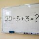 Parece uma conta fácil, mas muita gente se confunde: quanto é 20 - 5 + 3?