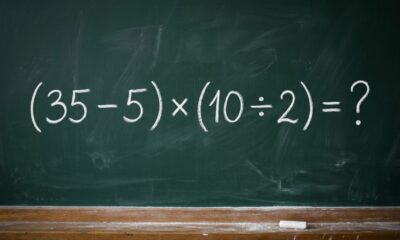 Se você lembra das aulas de matemática, resolva: (35 − 5) × (10 ÷ 2)