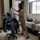 A psicologia sugere que viver com o quarto sempre bagunçado pode não ser apenas descuido, mas um reflexo de tarefas adiadas, decisões acumuladas e falta de estrutura no dia a dia