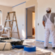 Profissionais da construção explicam quanto custa pintar uma casa de 70 metros quadrados e mostram como o preço das tintas, dos materiais de preparação e da mão de obra influencia o orçamento