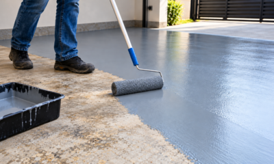Como pintar o piso de cimento da garagem, do quintal ou da varanda e transformar um chão velho e manchado em uma superfície bonita, renovada e muito mais fácil de limpar sem precisar quebrar tudo