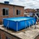 Família monta piscina de 3 mil litros na laje para as crianças e um pedreiro explica quanto peso a estrutura aguenta de verdade