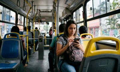 Segundo a psicologia, quem verifica o celular várias vezes ao dia sem receber mensagens pode não estar apenas esperando uma novidade, mas respondendo a um comportamento reforçado pela repetição