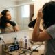 Família com três mulheres que usam secador de cabelo todos os dias descobre quanto 15 minutos de uso por pessoa podem acrescentar à conta de luz no fim do mês e se surpreende com o valor