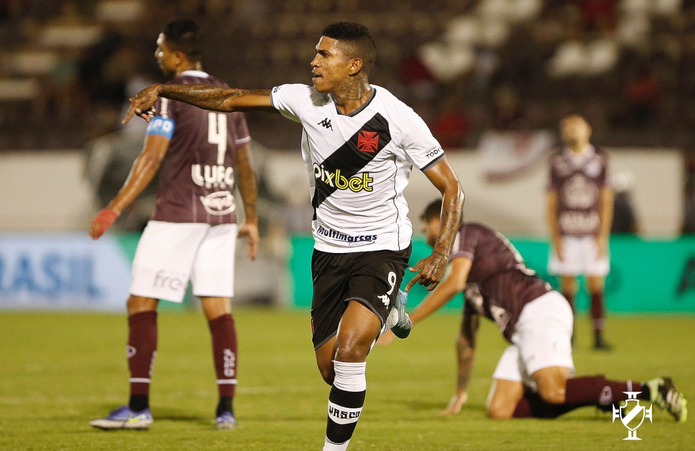 Raniel, autor do gol do Vasco sobre a Ferroviária pela Copa do Brasil