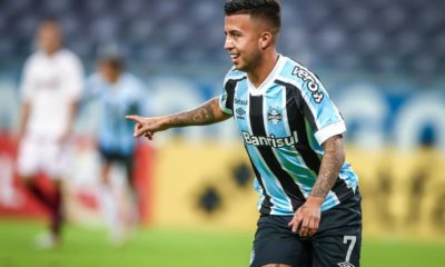 Matheus Henrique em ação pelo Grêmio