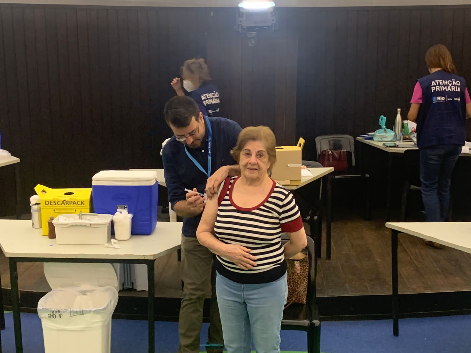 Prefeitura do Rio começa a aplicar quarta dose da vacina contra Covid