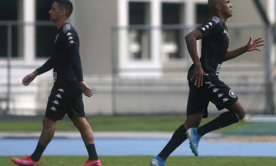 Vitor marinho treinando a parte física pelo Botafogo