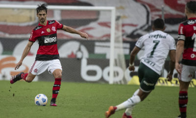 Rodrigo Caio em ação pelo Flamengo