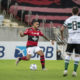 Matheuzinho em ação pelo Flamengo