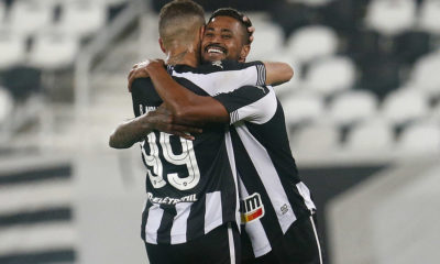 Diego Gonçalves marcou o segundo gol do Botafogo na vitória sobre o CSA