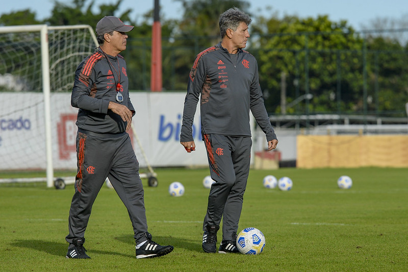 Renato Gaúcho comanda treino do Flamengo