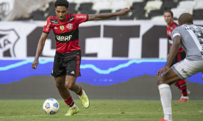 Vitinho marcou o gol do Flamengo contra o Ceará