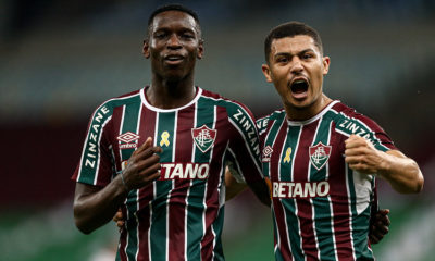 Luiz Henrique e André comemoram gol do Fluminense