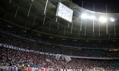 Governador da Bahia aumenta capacidade dos estádios para 50% do total
