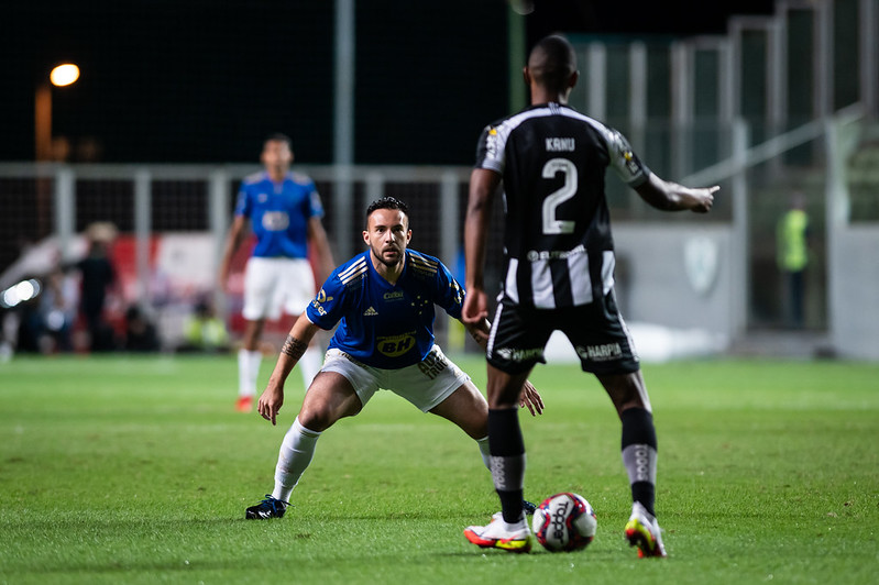 Botafogo empata com o Cruzeiro