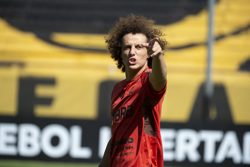 David Luiz em ação pelo treino do Flamengo