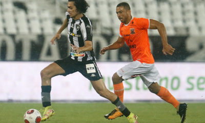 Botafogo vence o Nova Iguaçu e assume liderança do Campeonato Carioca