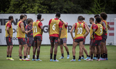 Flamengo durante preparação para o jogo contra o Madureira