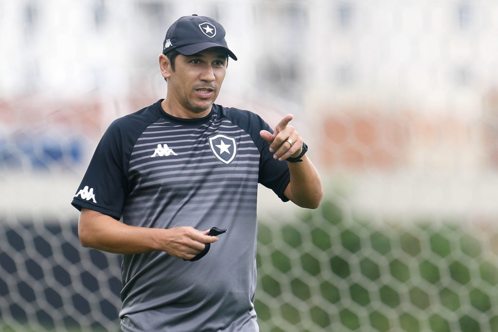 Lucio Flavio mantém foco no Botafogo