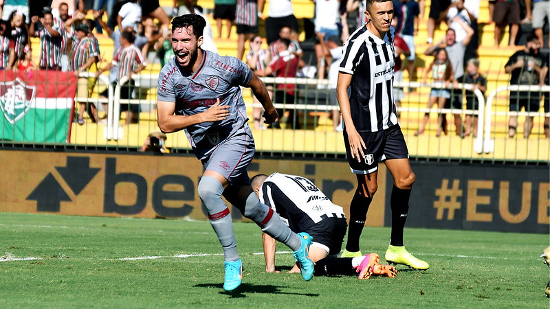 Fluminense goleia o Resende por 4 a 0 e conquista o título da Taça Guanabara