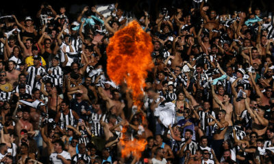Torcida do Botafogo no Nilton Santos