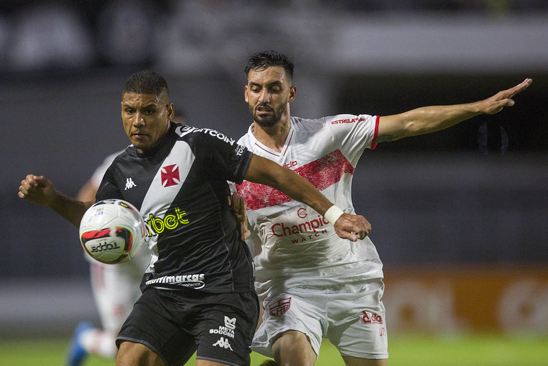 Vasco fica no 1 a 1 com o CRB pela Série B
