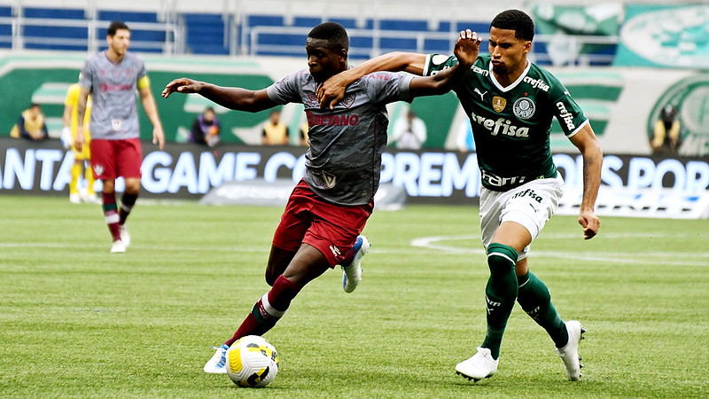 Fluminense e Palmeiras em jogo do Campeonato Brasileiro, no Allianz Parque