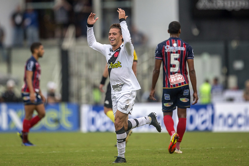 Com gol de Figueiredo, Vasco vence o Bahia pela Série B do Campeonato Brasileiro