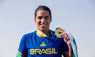 Ana Marcela Cunha é medalha de ouro nos 10 km de maratona aquática nos Jogos de Tóquio