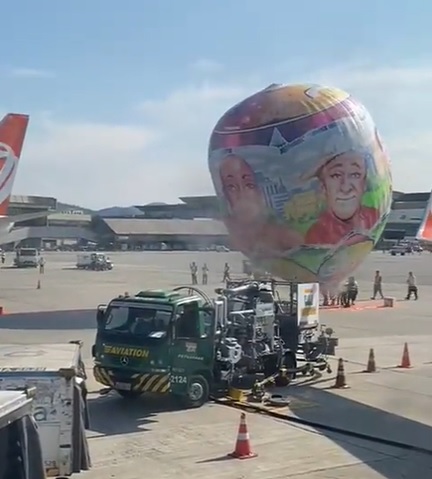 Imagem do Balão no Aeroporto
