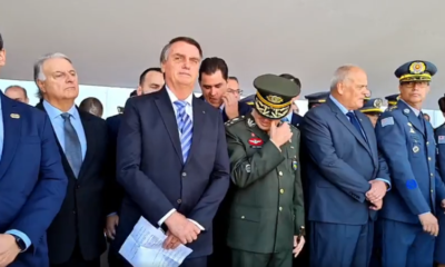 Imagem de Bolsonaro na cerimônia