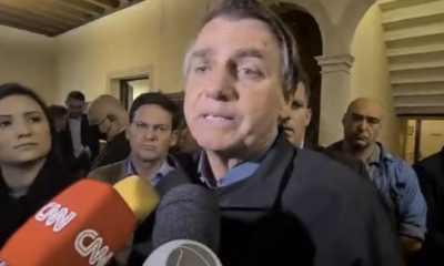 Bolsonaro conversa com jornalistas na Itália