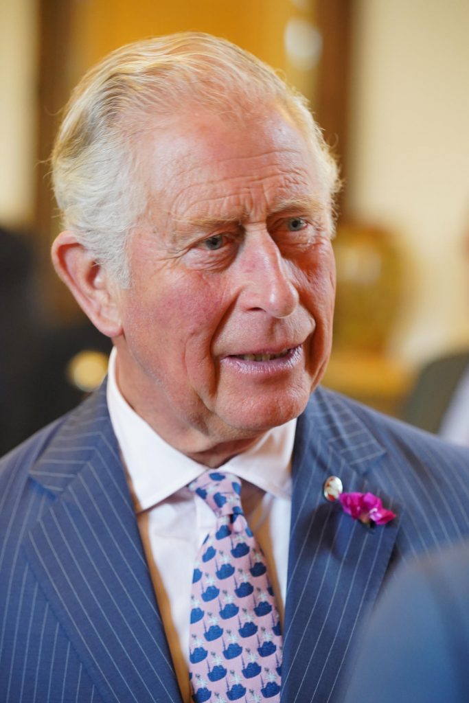 Príncipe Charles é diagnosticado com coronavírus - Super Rádio Tupi