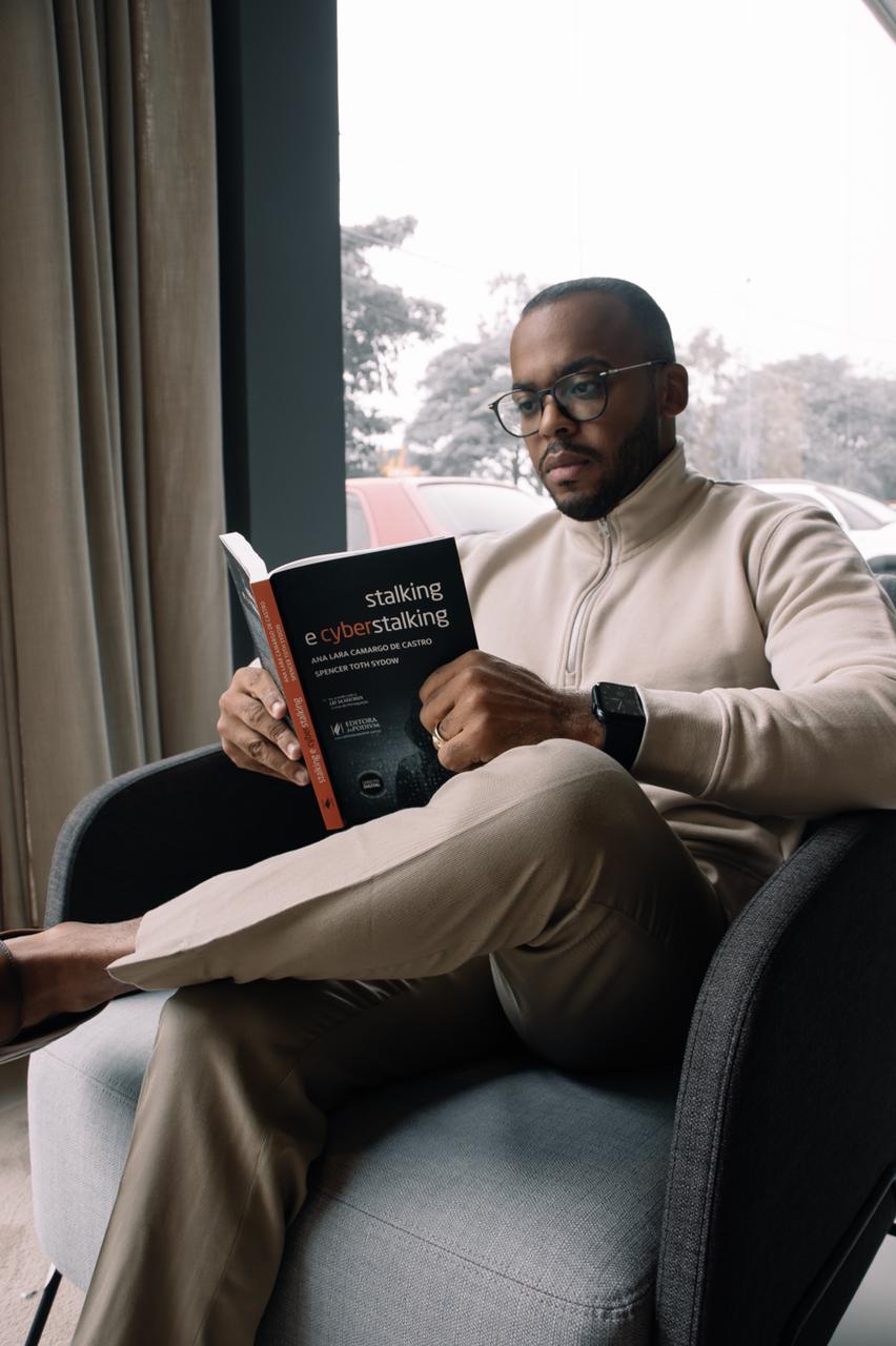 [CRIATIVOS] Leonardo Britto_Foto_Luccas Miranda (5) (1)