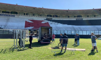 Estátua Roberto Dinamite