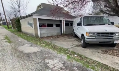 A caixa com os ossos humanos estava guardada em garagem nos Estados Unidos