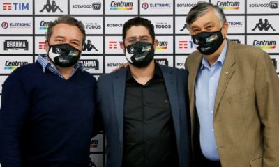 Lênin Franco é apresentado no Botafogo como novo diretor de negócios