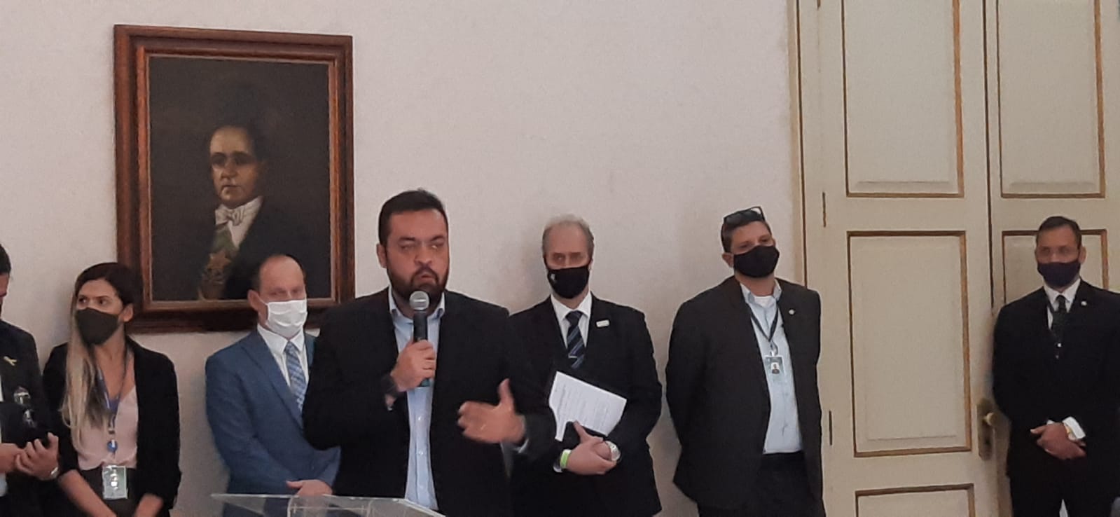 Imagem do Governador Cláudio Castro no Palácio Guanabara