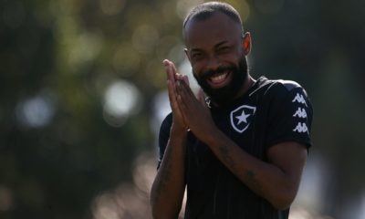 Chay em treino do Botafogo