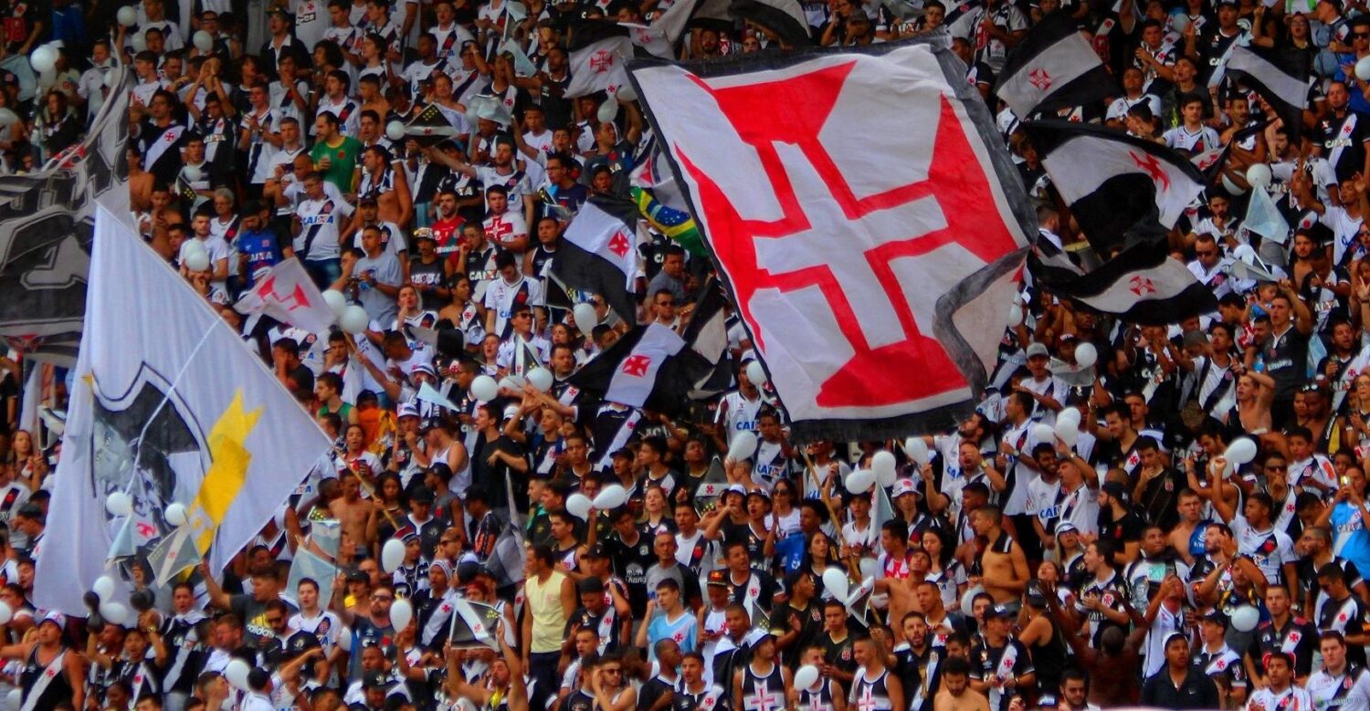 Torcida do Vasco na arquibancada