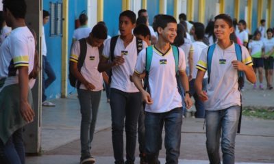 alunos em escola de Rondônia