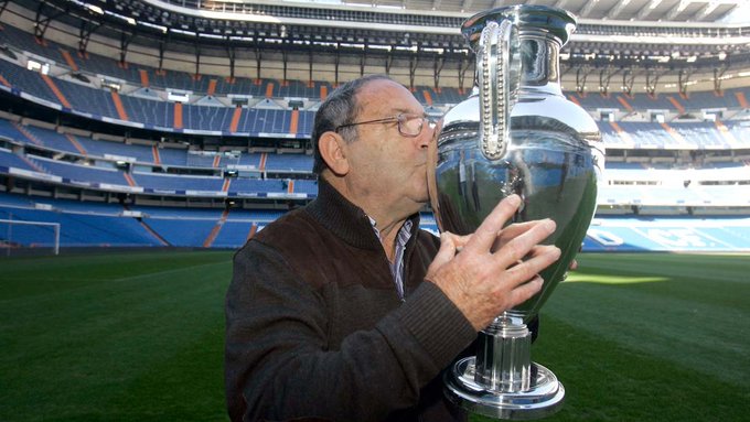 Ídolo do Real Madrid, Gento faleceu nesta terça-feira